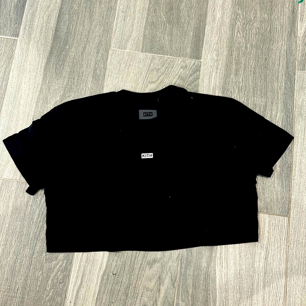 Kith crop logo t